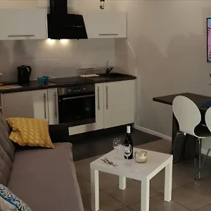 https://cicha-przystan-apartamenty-port.kolobrzeghotels.com