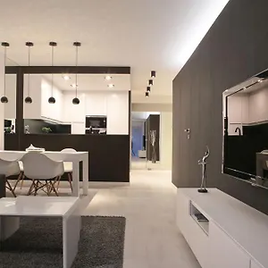 https://apartement-vip-stare-miasto.poznan-hotels.com